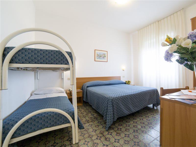 Hotel Angelina Сант'Агнело Екстериор снимка