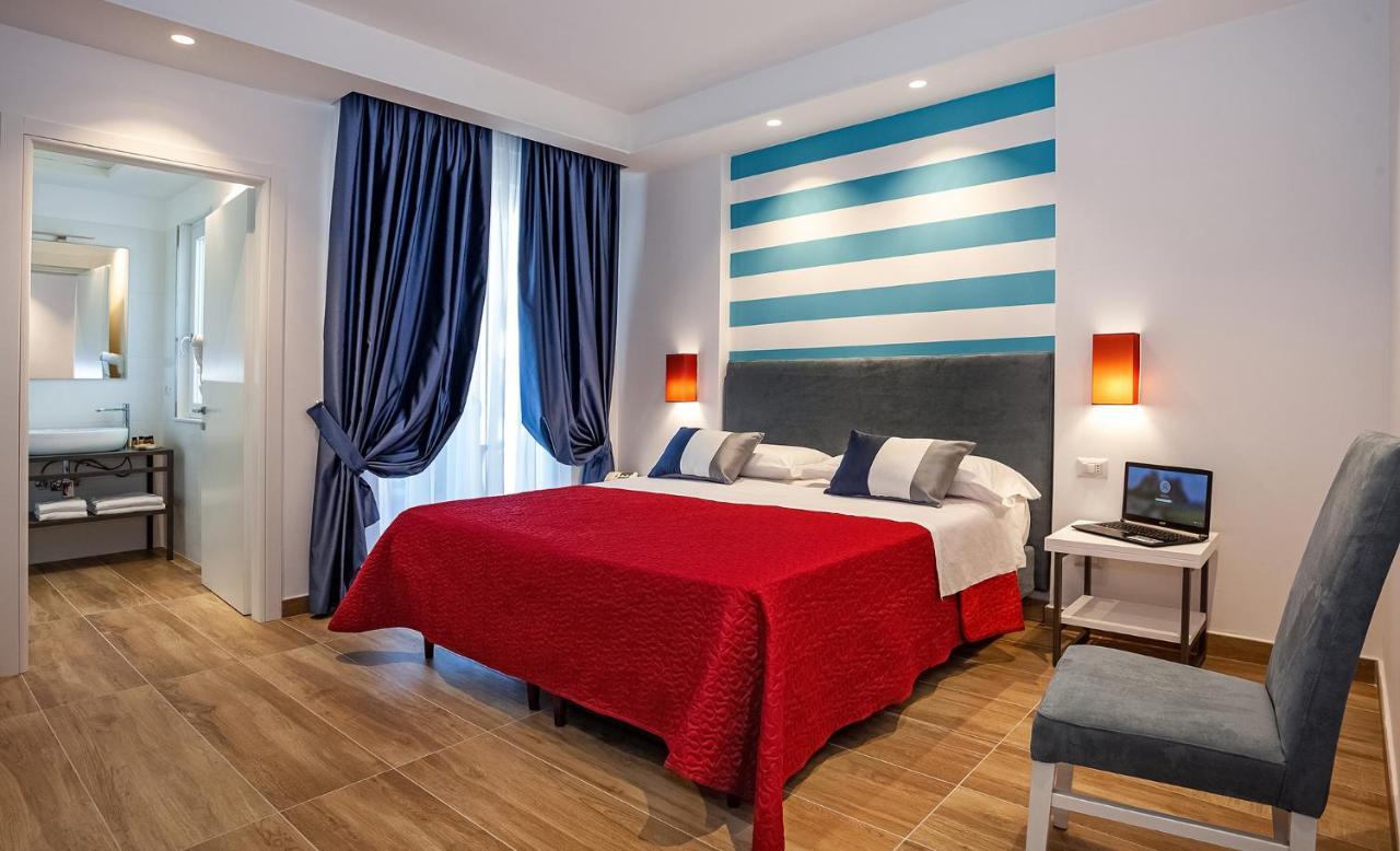 Hotel Angelina Сант'Агнело Екстериор снимка
