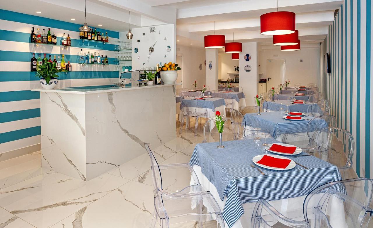 Hotel Angelina Сант'Агнело Екстериор снимка