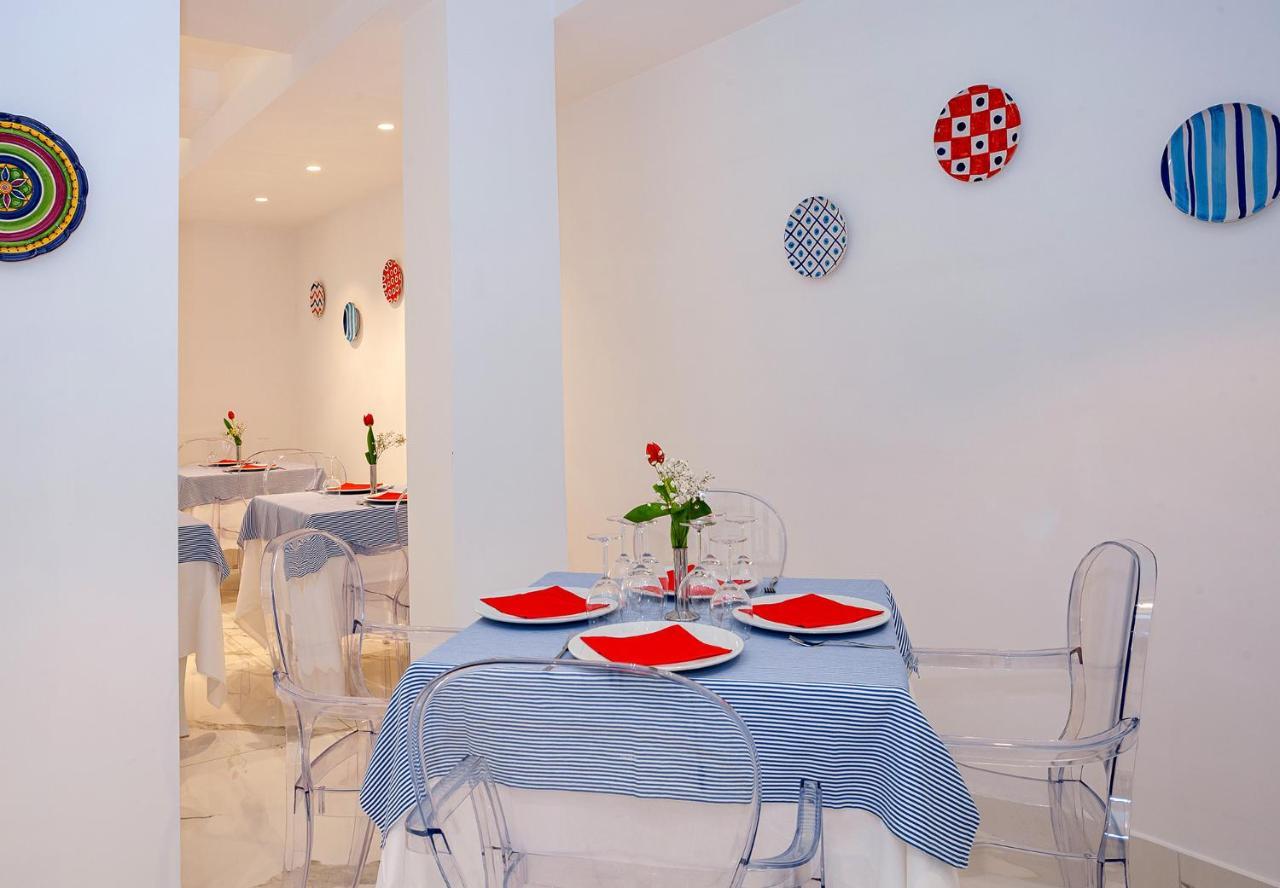 Hotel Angelina Сант'Агнело Екстериор снимка